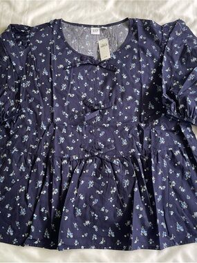 GAP Navy Floral Ruffle Peplum Top